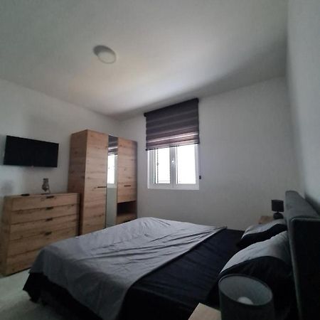 Apartment Nikcevic Tivat Exteriör bild