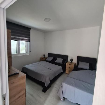 Apartment Nikcevic Tivat Exteriör bild