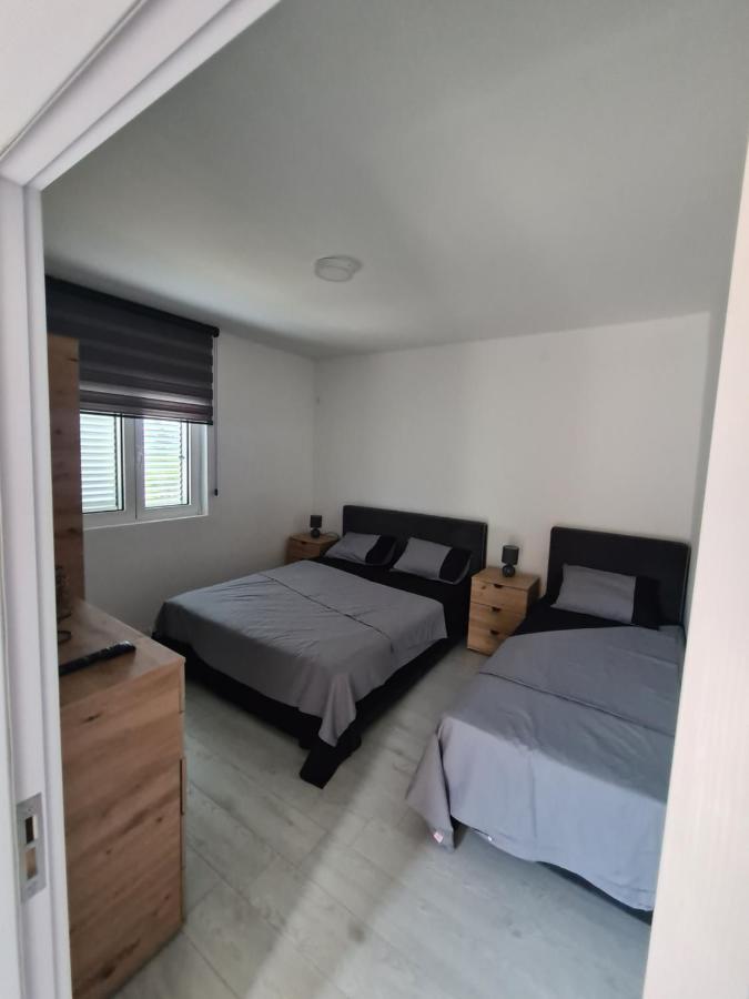 Apartment Nikcevic Tivat Exteriör bild