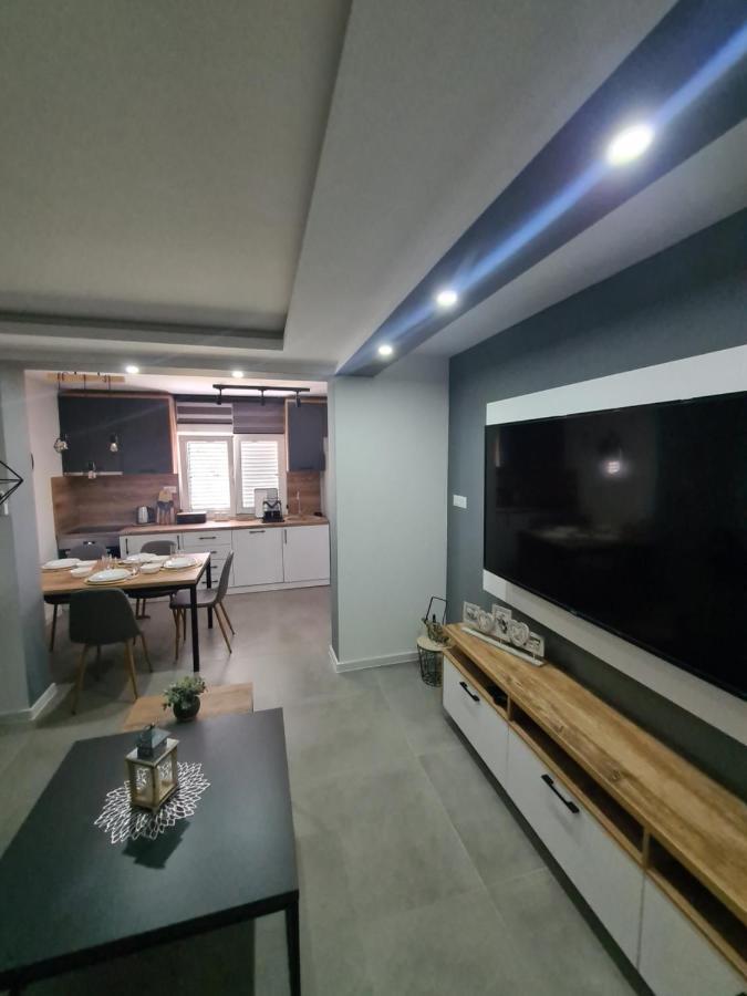 Apartment Nikcevic Tivat Exteriör bild